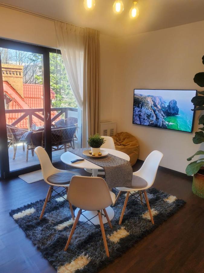 Casa Larisa - Wolves Apartment シナヤ エクステリア 写真